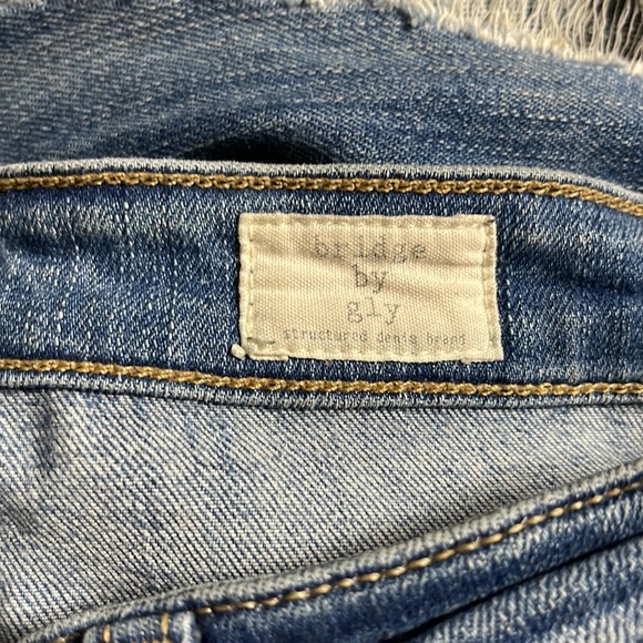 Womens Size 29 Bridge by Gly Distressed Jeans - Picture 3 of 3